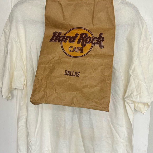 1990 vintage Hard Rock Cafe T-shirt featuring Peter Max signature series - Picture 3 of 4